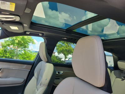 2027 Volvo XC90 B6 Plus 7-Seater