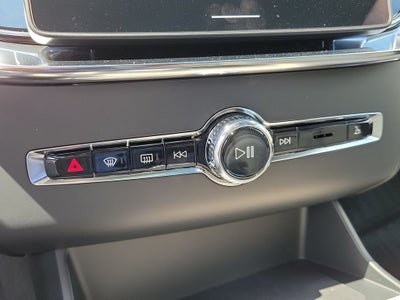 2027 Volvo XC90 B6 Plus 7-Seater