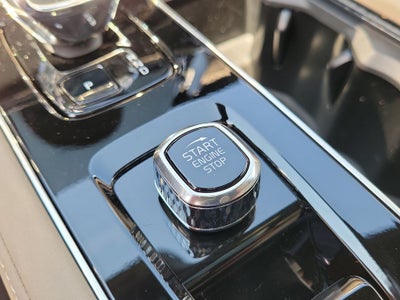 2027 Volvo XC90 B6 Plus 7-Seater