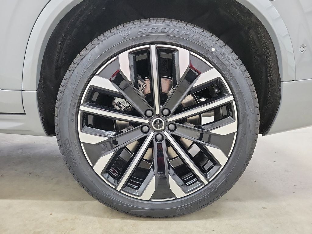 2026 Volvo XC90 B6 Ultra