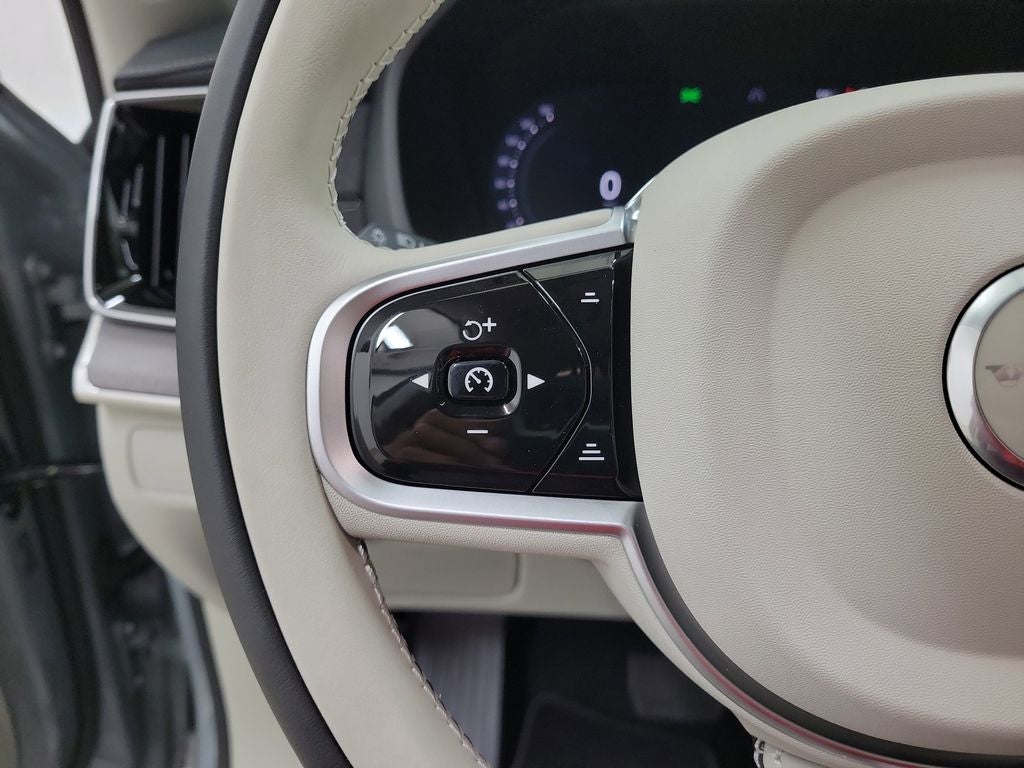 2026 Volvo XC90 B6 Ultra