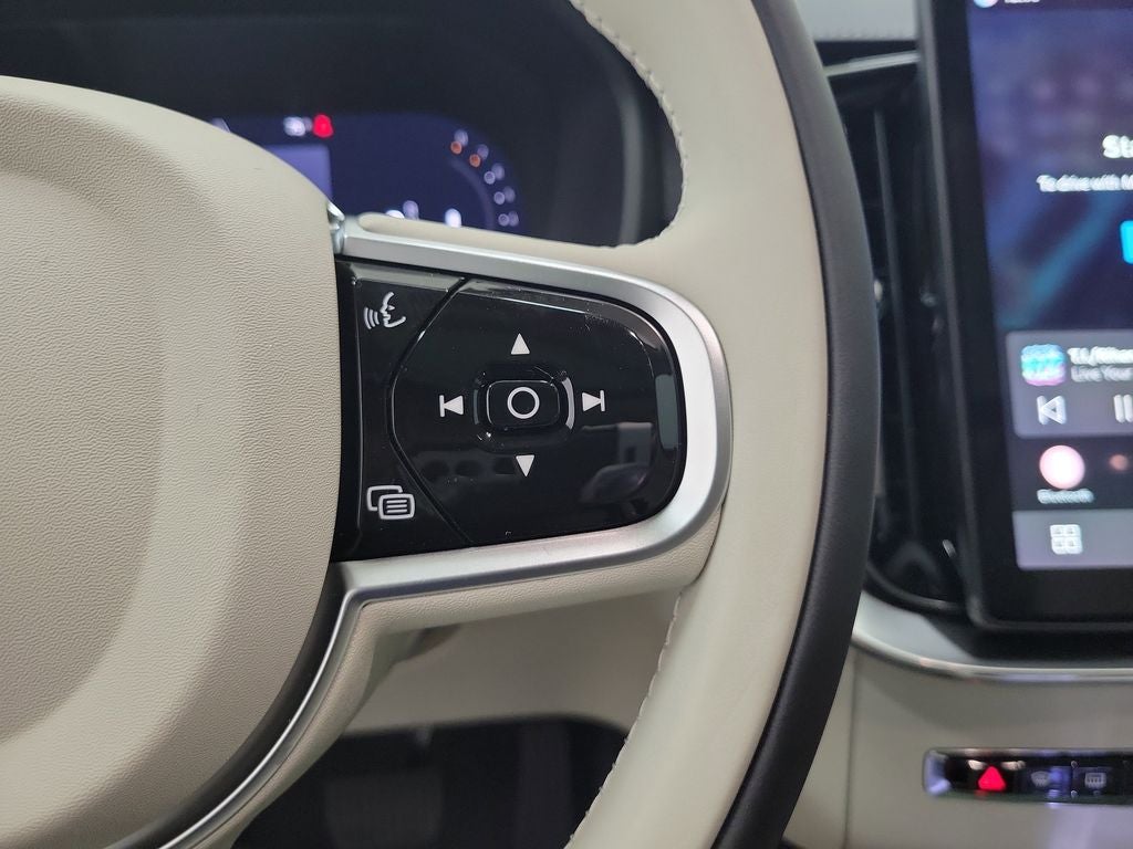 2026 Volvo XC90 B6 Ultra