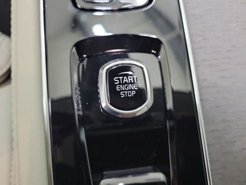 2026 Volvo XC90 B6 Ultra