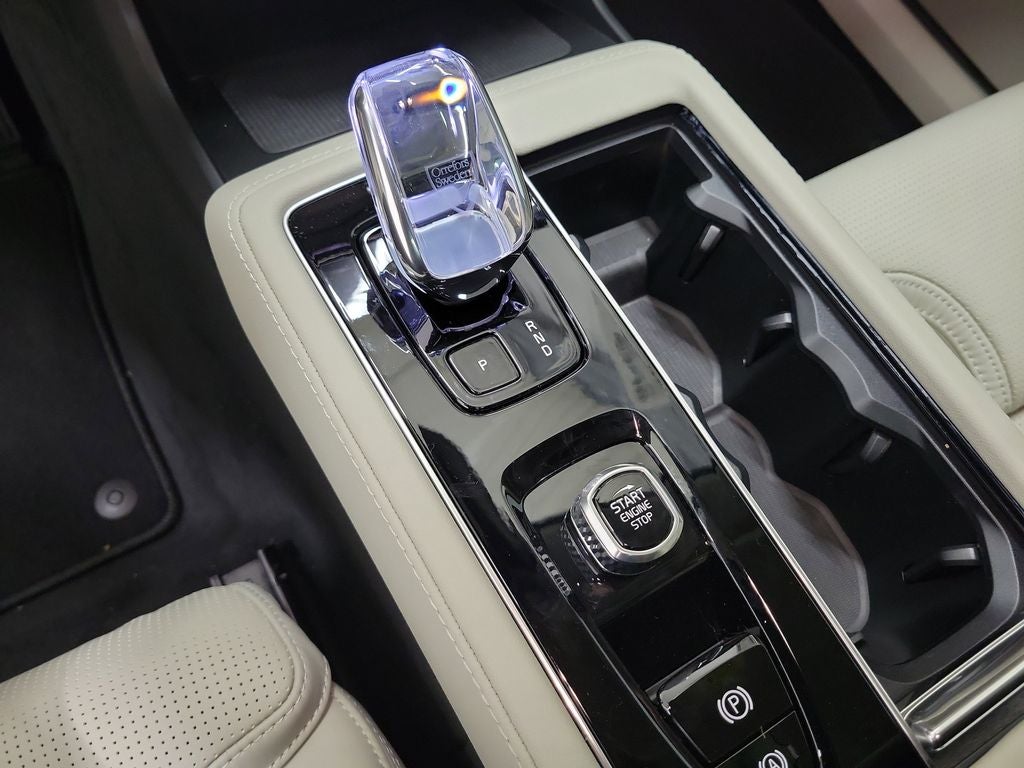 2026 Volvo XC90 B6 Ultra