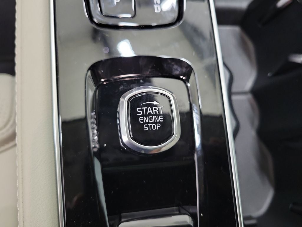 2026 Volvo XC90 B6 Ultra