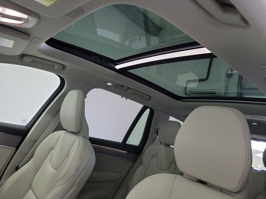 2026 Volvo XC90 B6 Ultra