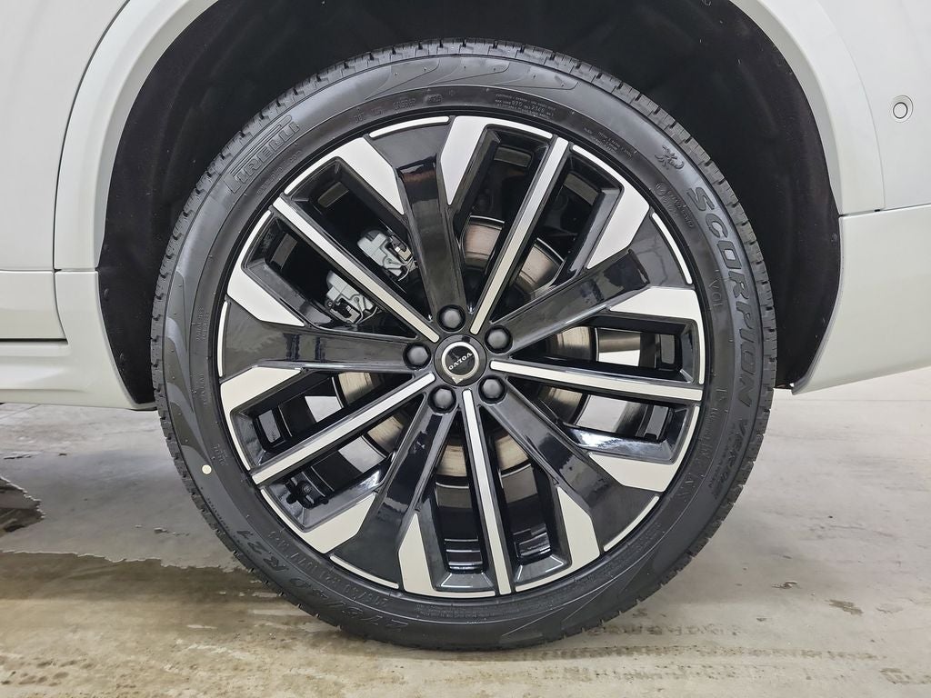 2026 Volvo XC90 B6 Ultra