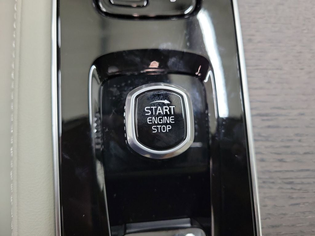 2026 Volvo XC90 B6 Ultra