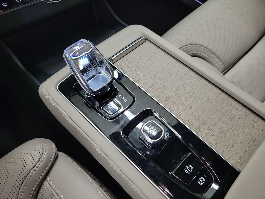 2026 Volvo XC90 B6 Ultra