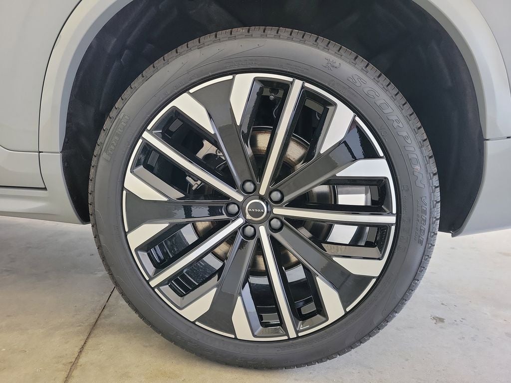 2026 Volvo XC90 B6 Ultra