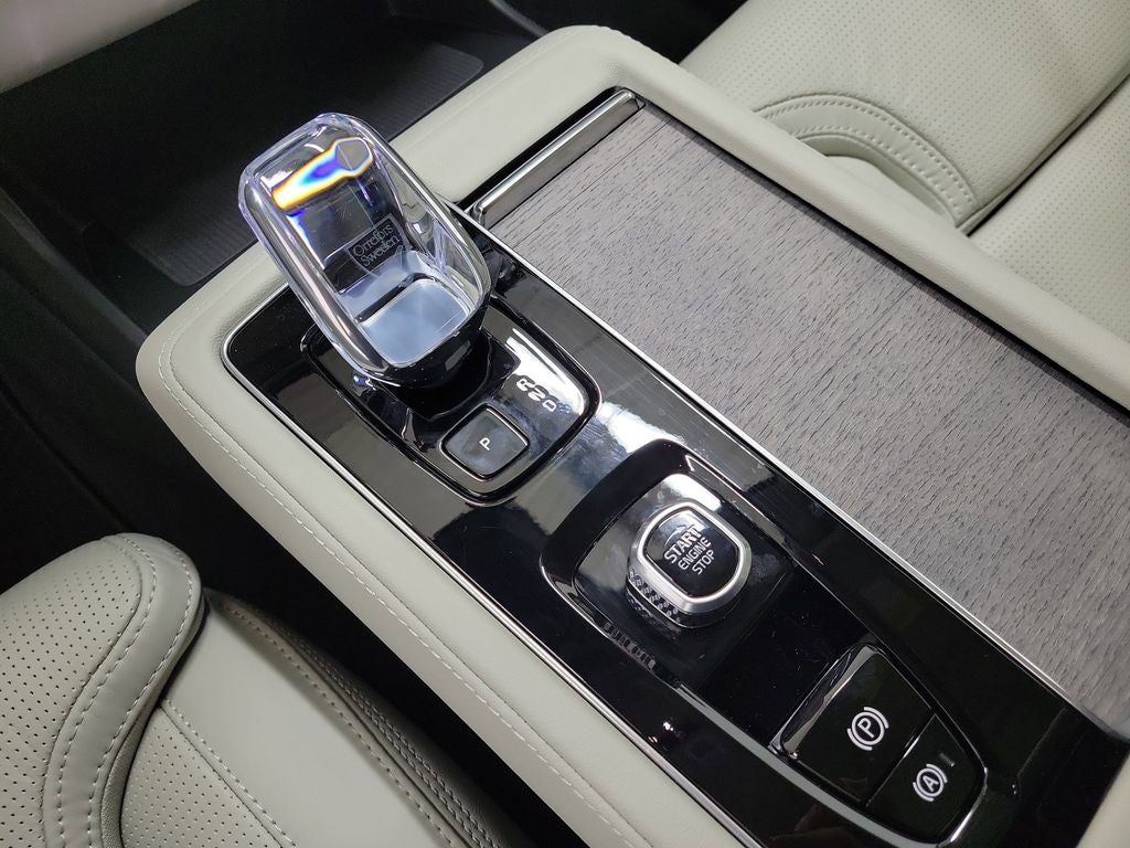 2026 Volvo XC90 B6 Ultra