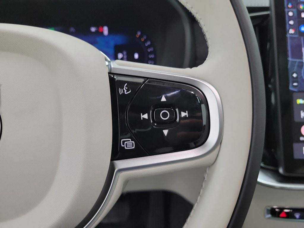 2026 Volvo XC90 B6 Ultra