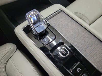 2026 Volvo XC90 B6 Ultra