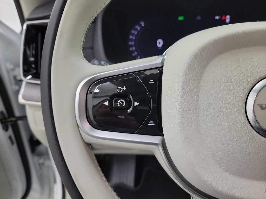 2026 Volvo XC90 B6 Ultra