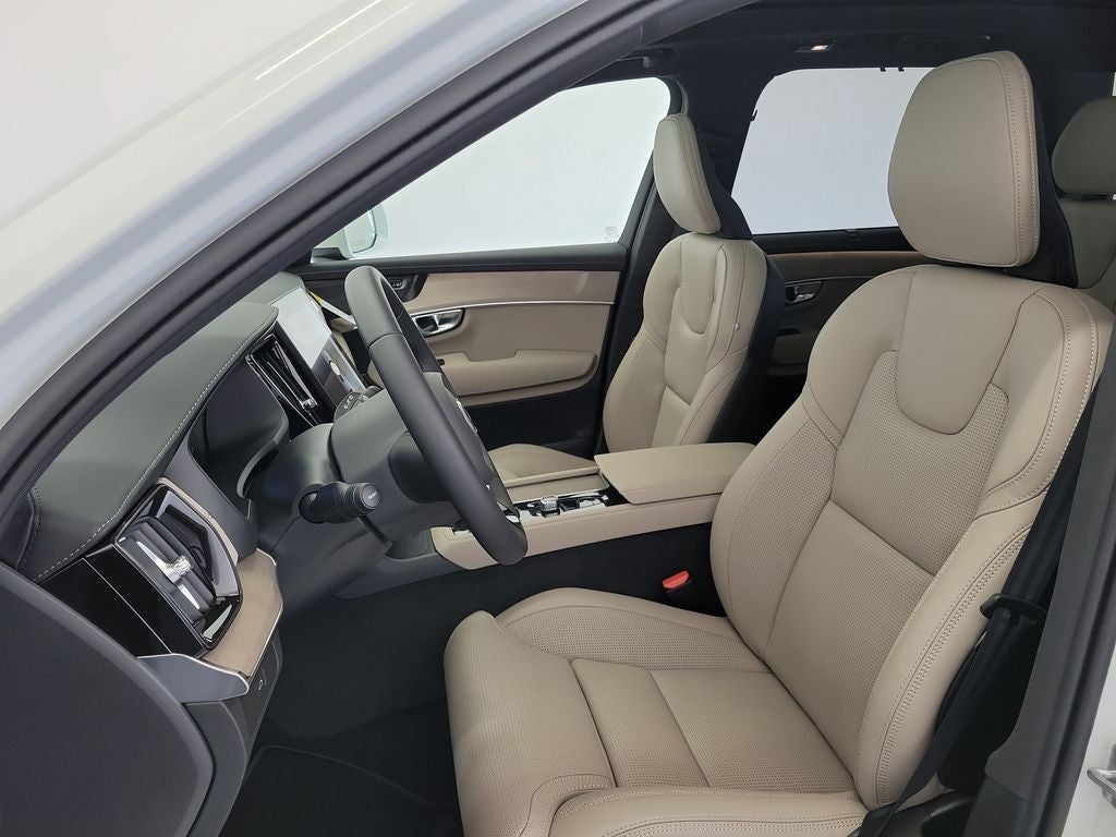 2026 Volvo XC90 B6 Ultra