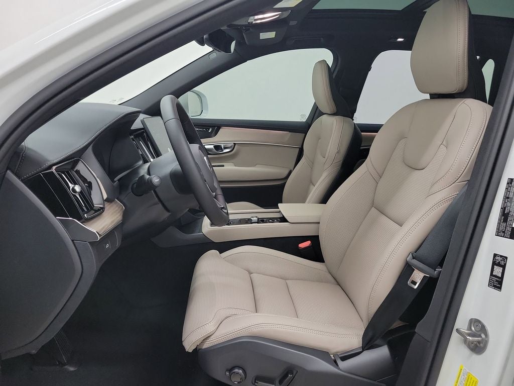 2026 Volvo XC90 B6 Ultra