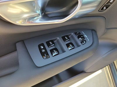 2027 Volvo XC90 B6 Ultra