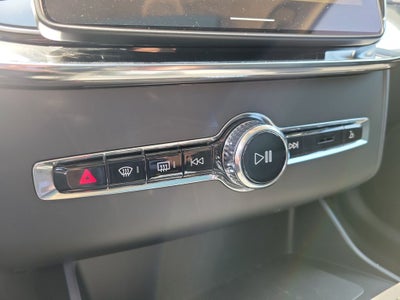 2027 Volvo XC90 B6 Ultra