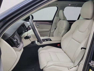 2026 Volvo XC90 B6 Ultra