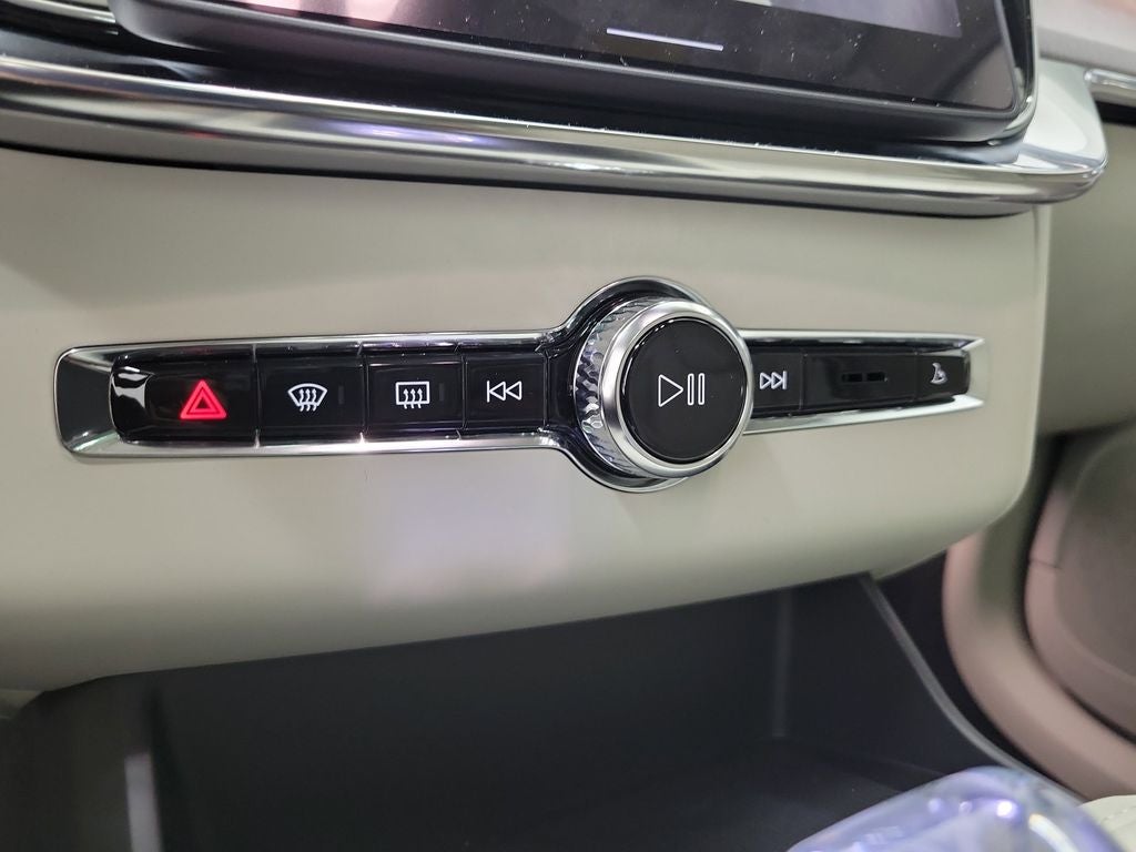 2026 Volvo XC90 B6 Ultra