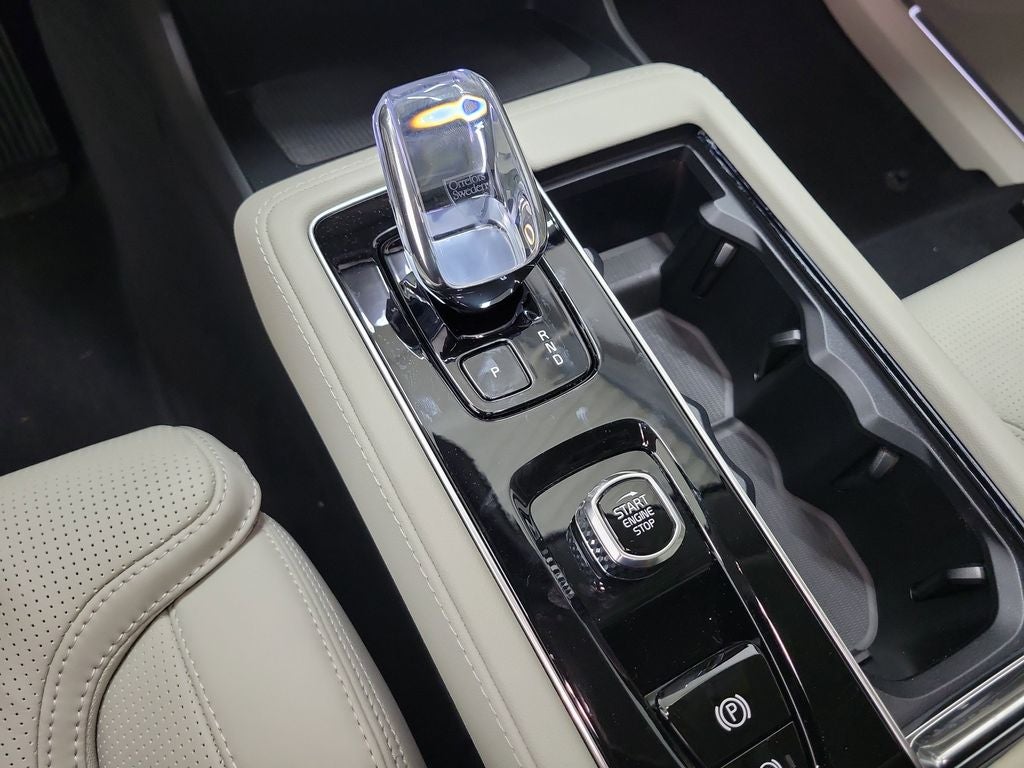 2026 Volvo XC90 B6 Ultra