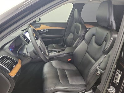 2023 Volvo XC90 B6 Plus 7-Seater