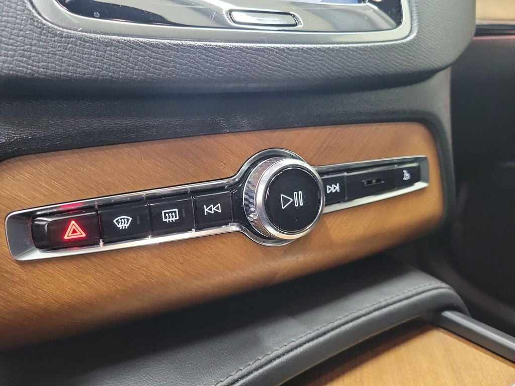 2023 Volvo XC90 B6 Plus 7-Seater