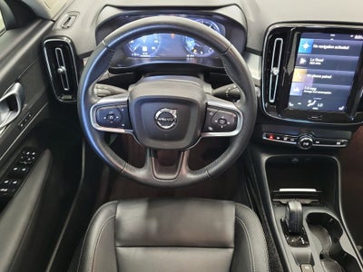 2021 Volvo XC40 Momentum