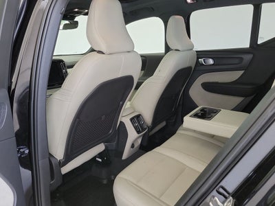 2020 Volvo XC40 Momentum