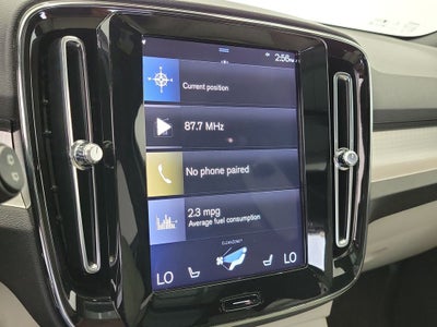 2020 Volvo XC40 Momentum