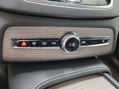 2022 Volvo XC90 T6 Inscription