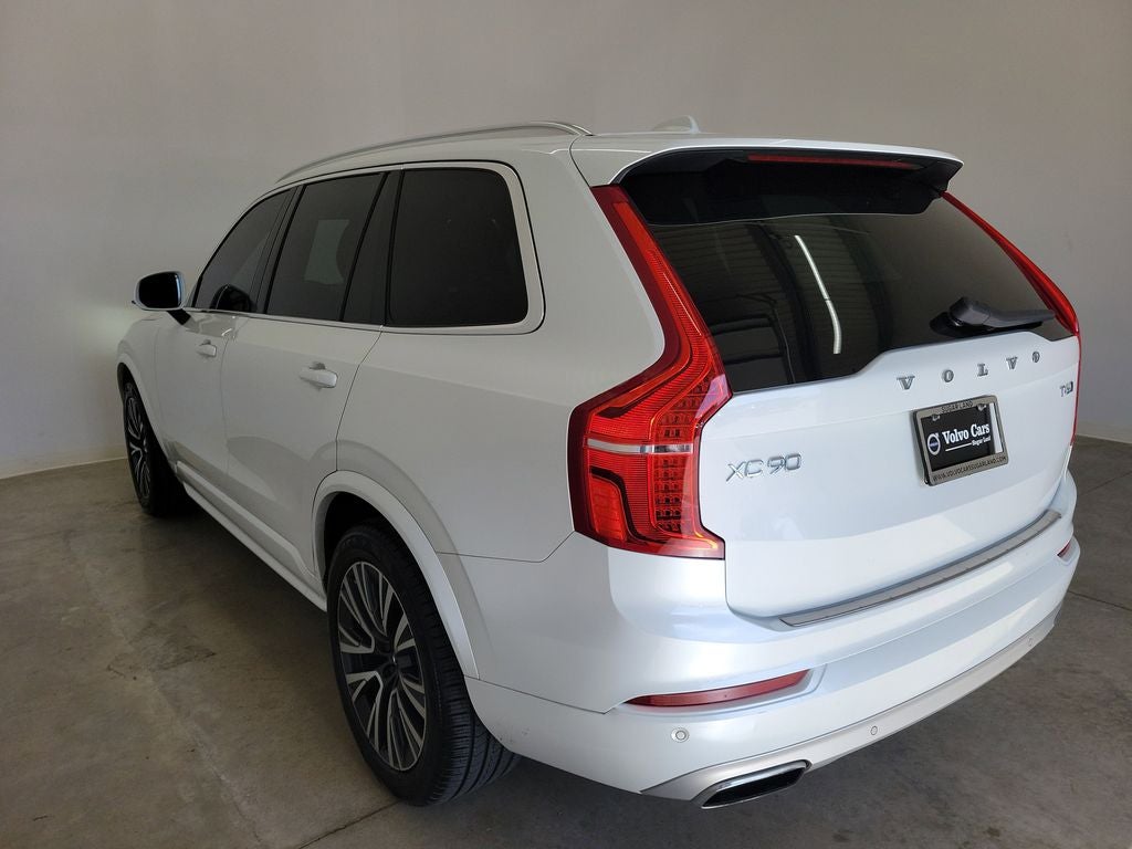 2021 Volvo XC90 T6 Momentum