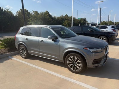 2020 Volvo XC90 T6 Momentum