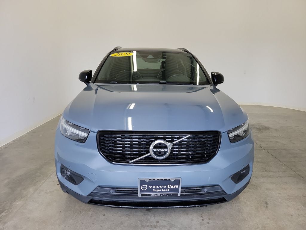 2021 Volvo XC40 R-Design