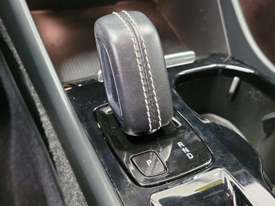 2021 Volvo XC40 R-Design