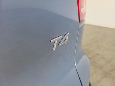 2021 Volvo XC40 R-Design