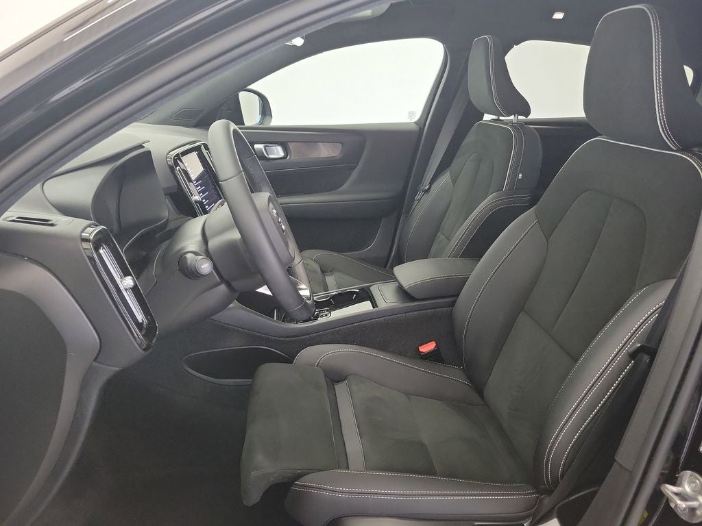 2023 Volvo C40 Recharge Pure Electric Ultimate