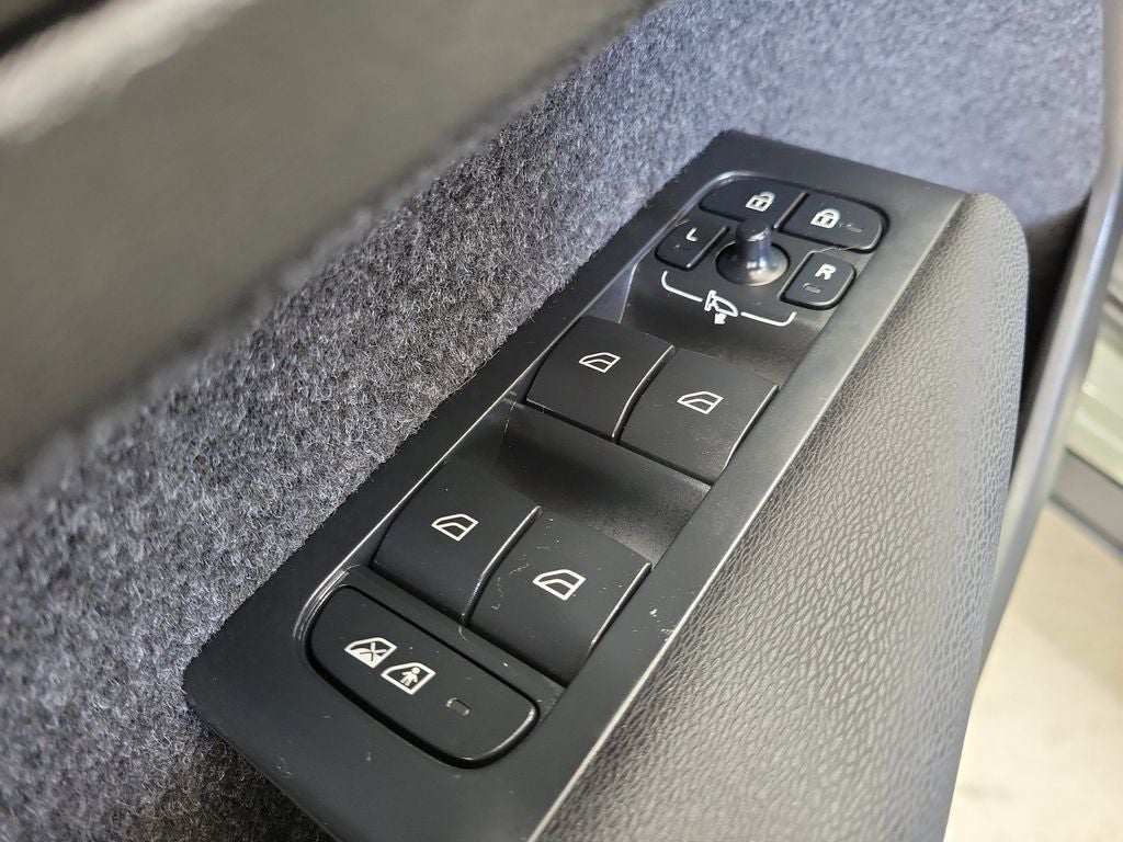 2023 Volvo C40 Recharge Pure Electric Ultimate