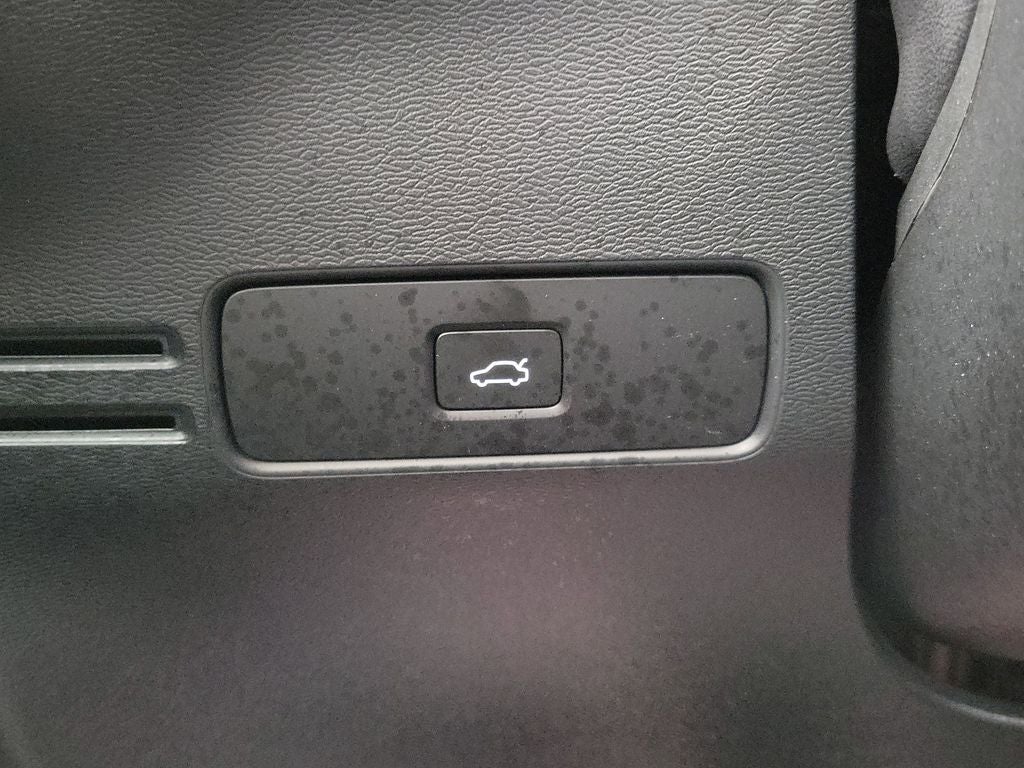 2023 Volvo C40 Recharge Pure Electric Ultimate