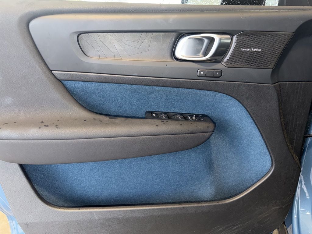 2023 Volvo XC40 Recharge Pure Electric Ultimate