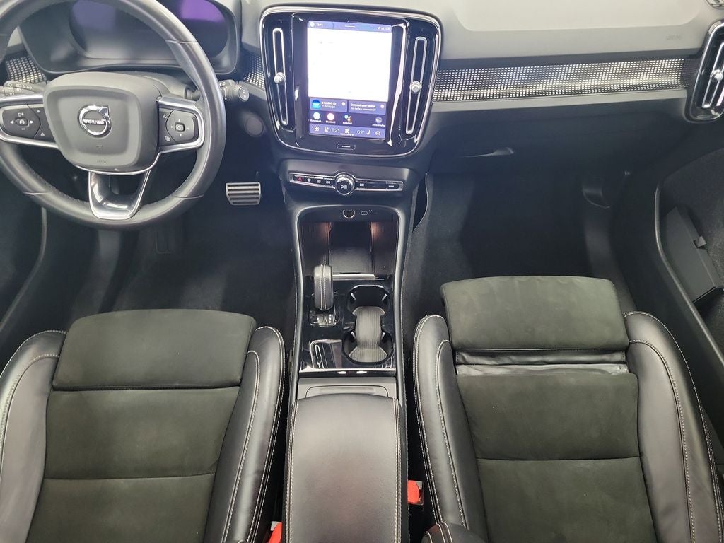 2022 Volvo XC40 Recharge Pure Electric P8 Plus