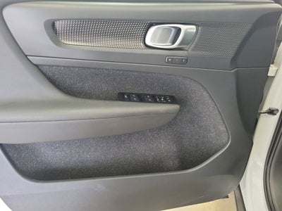 2022 Volvo XC40 Recharge Pure Electric P8 Plus