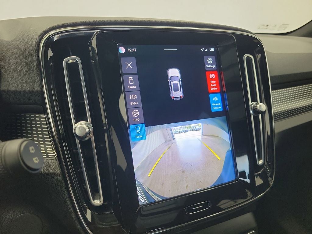 2022 Volvo XC40 Recharge Pure Electric P8 Plus