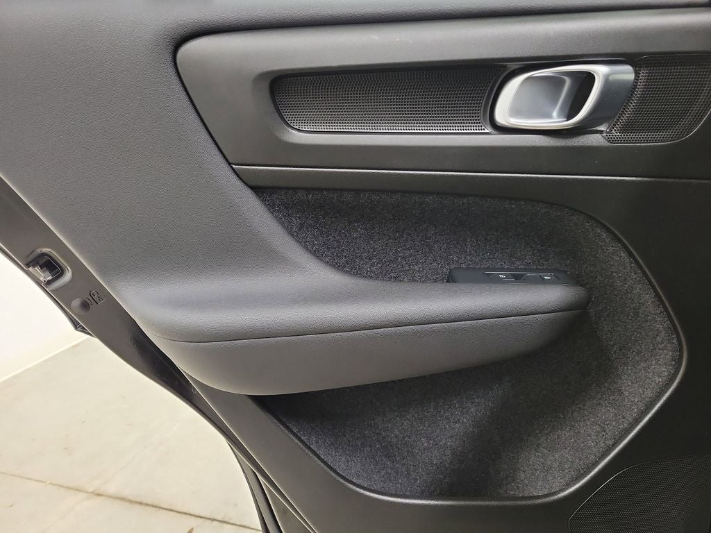 2023 Volvo XC40 Recharge Pure Electric Twin Plus