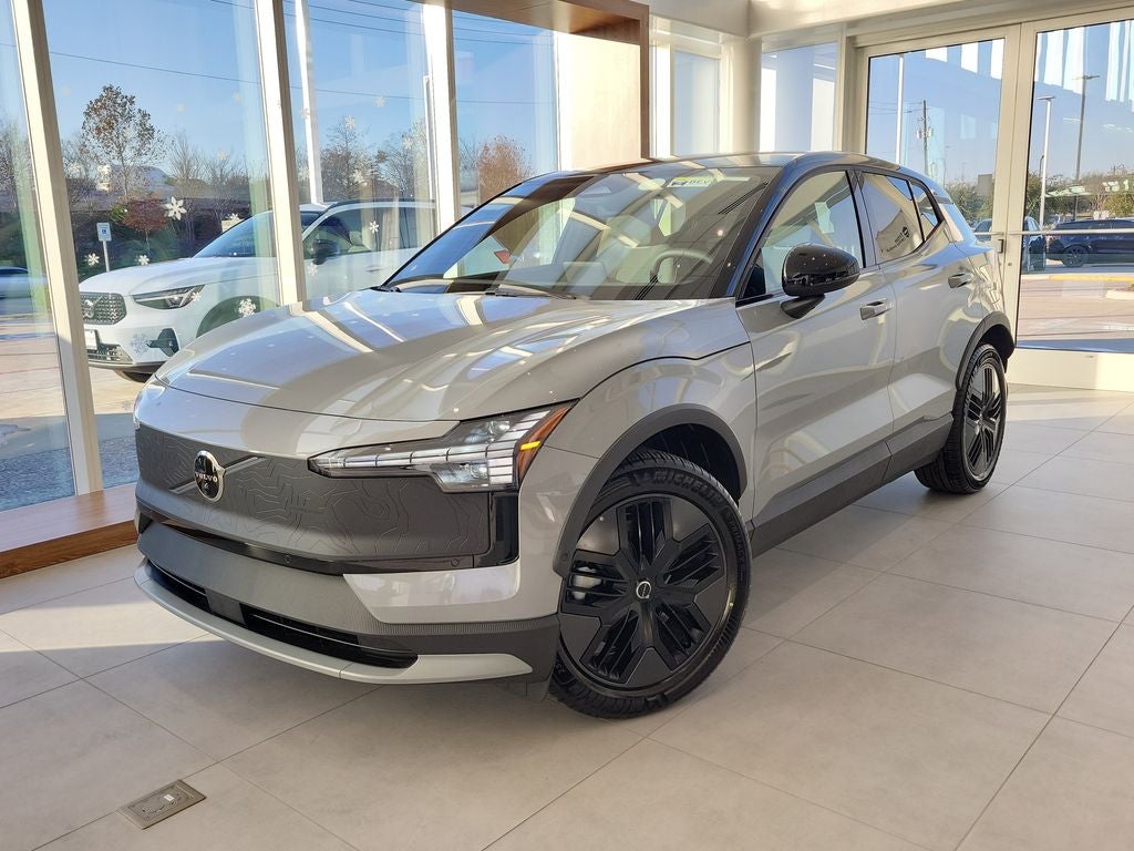 2026 Volvo EX30 Twin Motor Cross Country Ultra