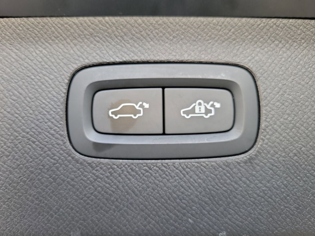 2023 Volvo XC90 Recharge Plug-In Hybrid Ultimate