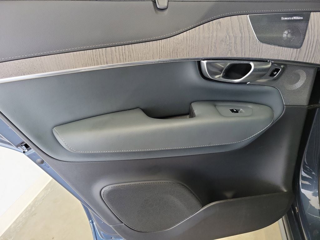 2023 Volvo XC90 Recharge Plug-In Hybrid Ultimate