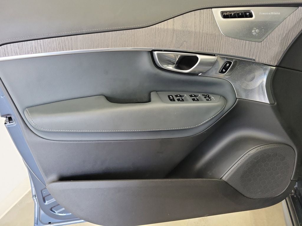 2023 Volvo XC90 Recharge Plug-In Hybrid Ultimate