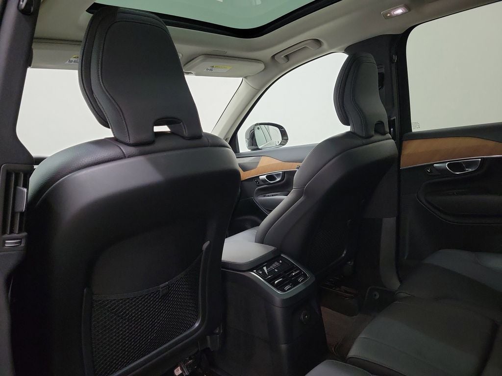 2024 Volvo XC90 Recharge Plug-In Hybrid T8 Plus Bright Theme 7 Passenger