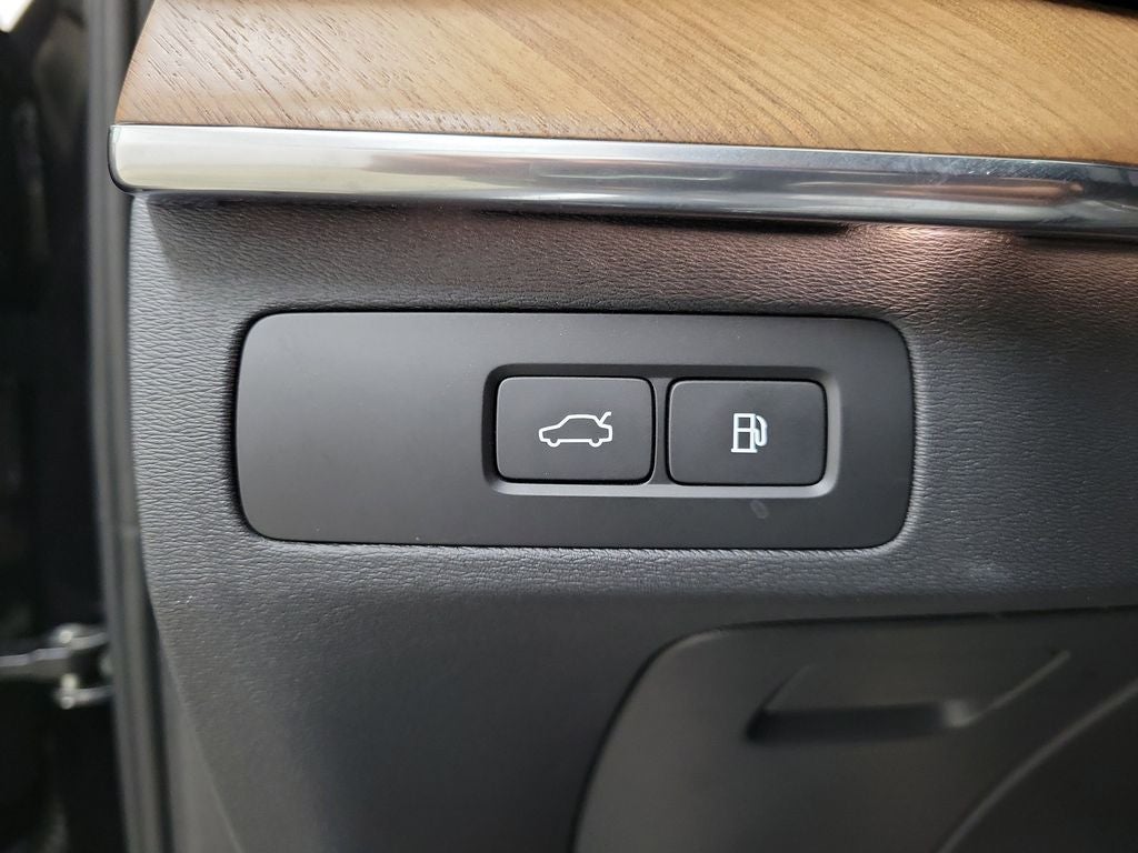 2024 Volvo XC90 Recharge Plug-In Hybrid T8 Plus Bright Theme 7 Passenger